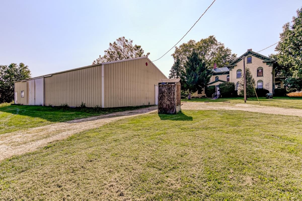 18029 North County Line Road Virden, IL 62690 - Photo 3 of 49