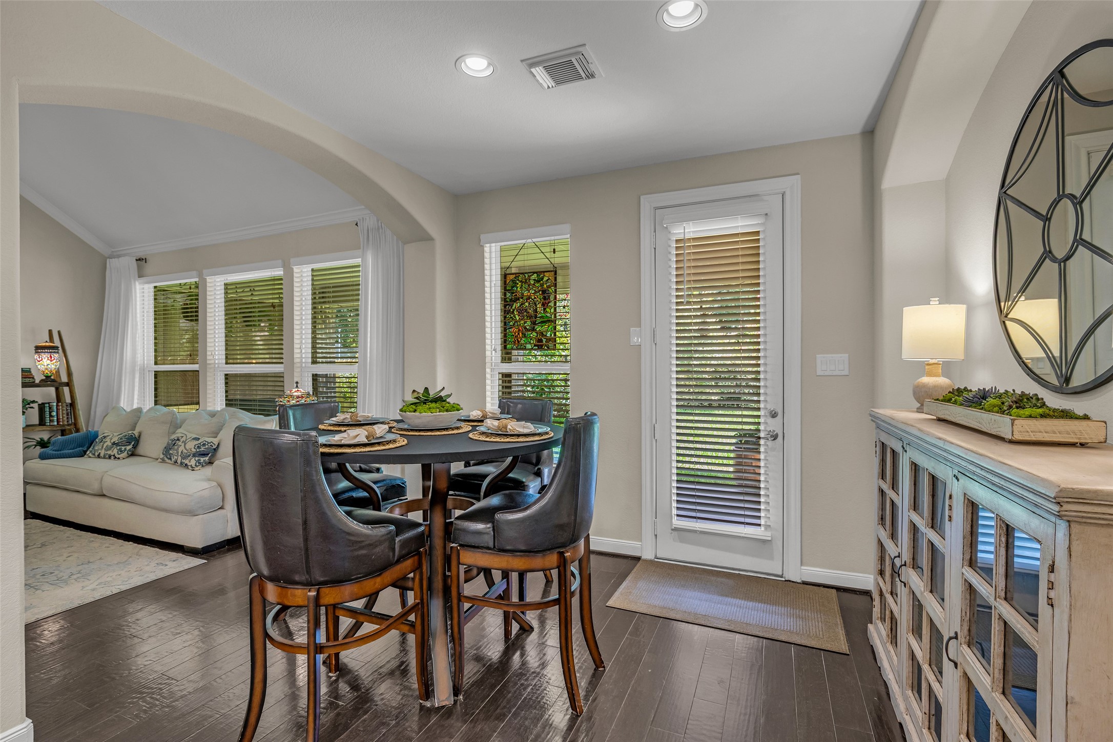 22419 Sawmill Ranch Drive Spring, TX 77389 - Photo 11 of 45 Breakfast nook for everyday meals.