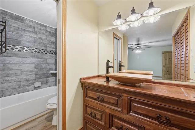 $229,900 | 3042 Parish Cemetery Road, Orange, TX 77632