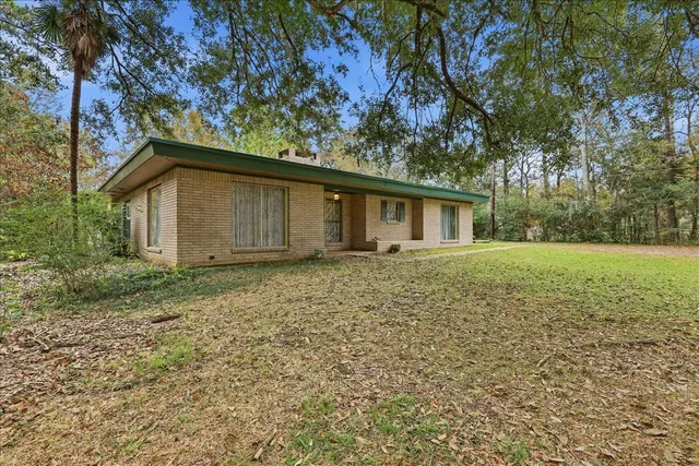 $229,900 | 3042 Parish Cemetery Road, Orange, TX 77632