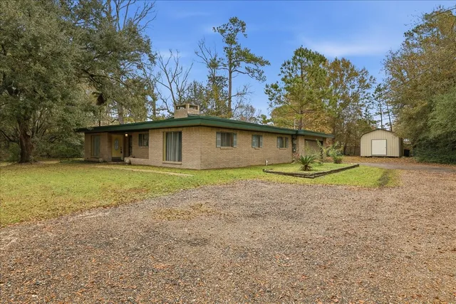 $229,900 | 3042 Parish Cemetery Road, Orange, TX 77632