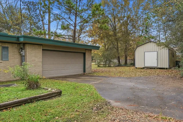 $229,900 | 3042 Parish Cemetery Road, Orange, TX 77632