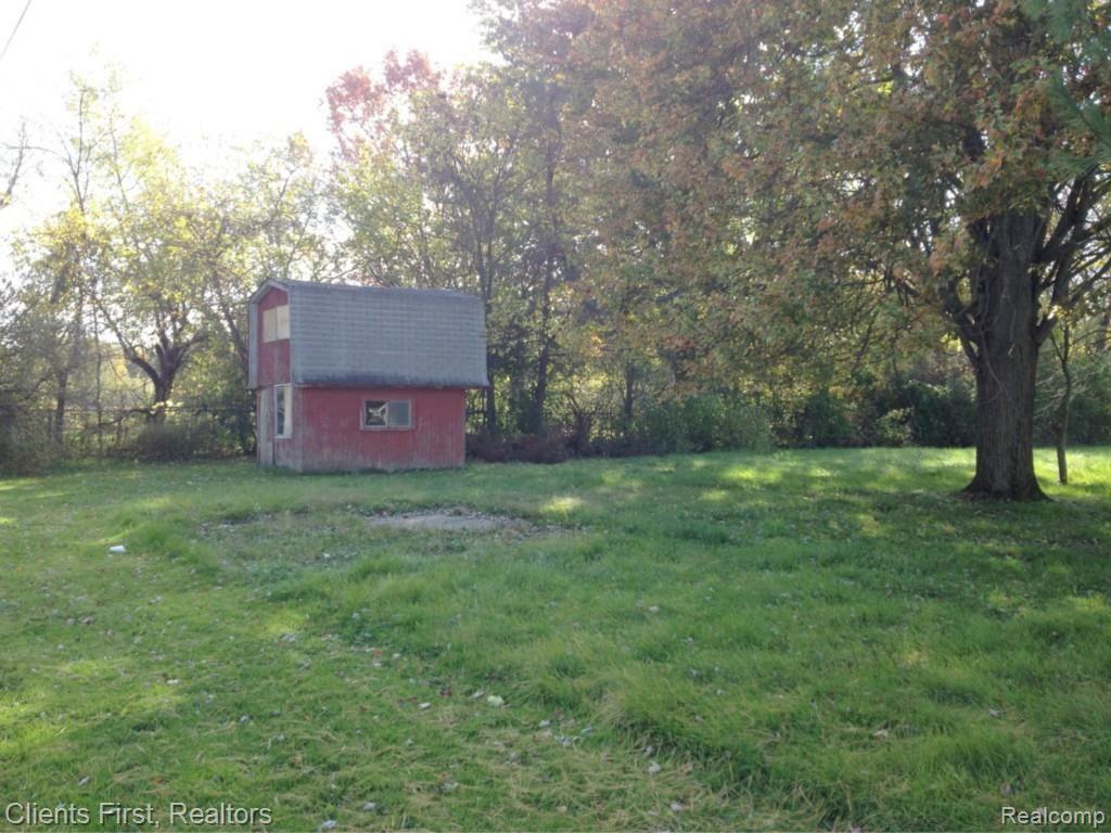 7020 Sheldon Road Belleville, MI 48111 - Photo 5 of 12 BACK SHED.jpg
