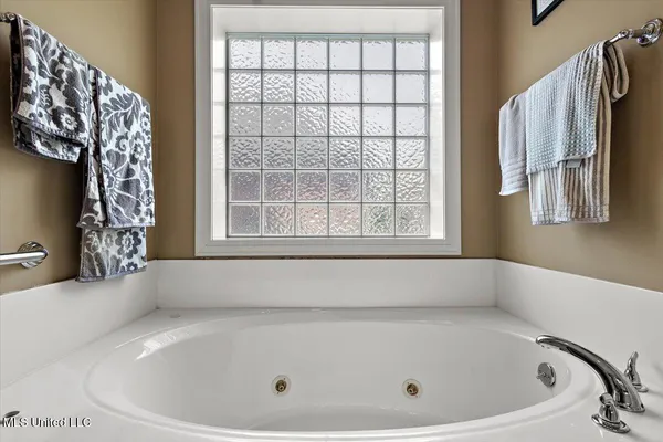 $370,000 | 108 Merlot Cove, Clinton, MS 39056