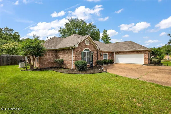$370,000 | 108 Merlot Cove, Clinton, MS 39056