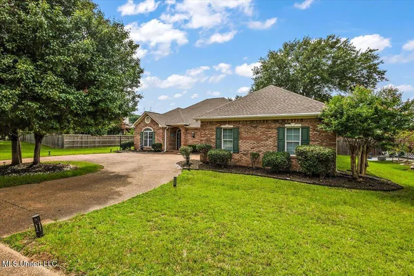 $370,000 | 108 Merlot Cove, Clinton, MS 39056