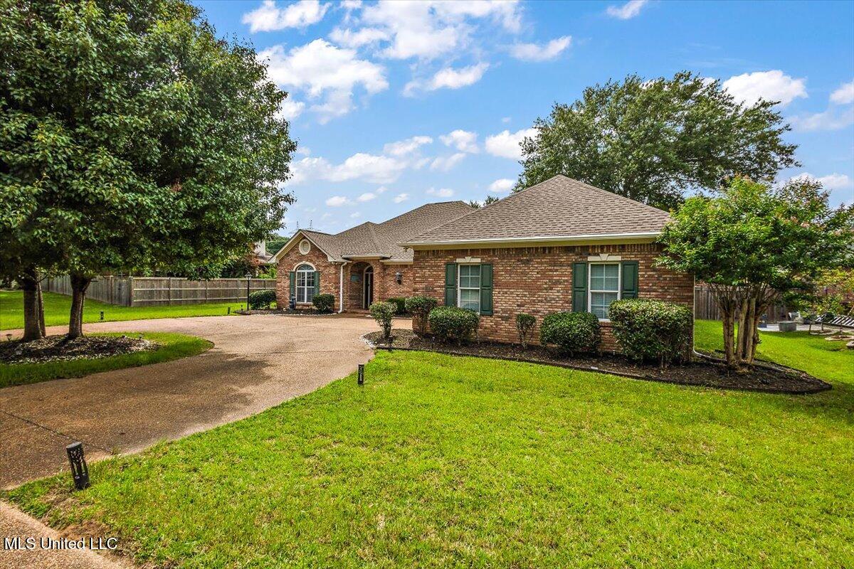 108 Merlot Cove Clinton, MS 39056 - Photo 5 of 40 05-HTP23195