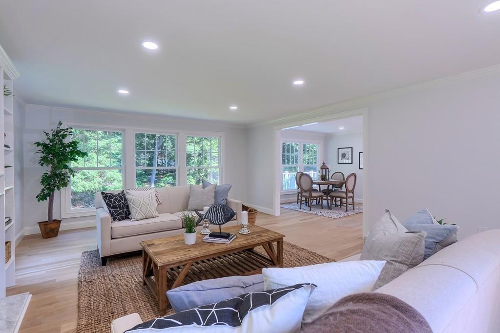 3 Woodholm Road Manchester, MA 01944 - Photo 8 of 31 Gallery Image 8
