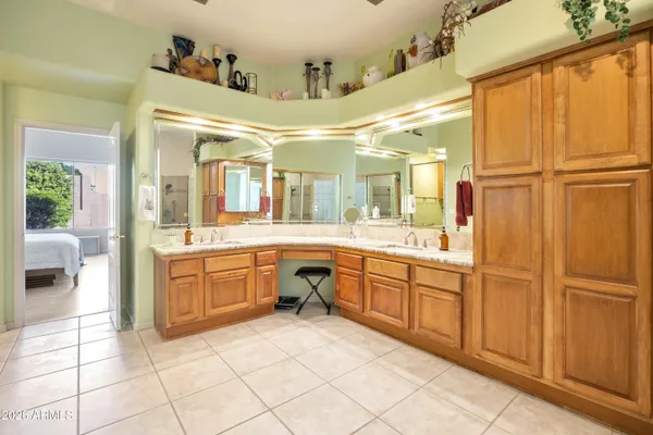 $869,900 | 2716 East Evans Drive, Phoenix, AZ 85032