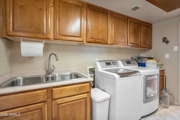 $869,900 | 2716 East Evans Drive, Phoenix, AZ 85032