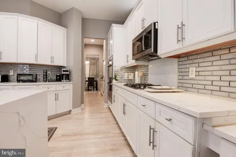 $869,000 | 13137 Clarksburg Square Road, Clarksburg, MD 20871