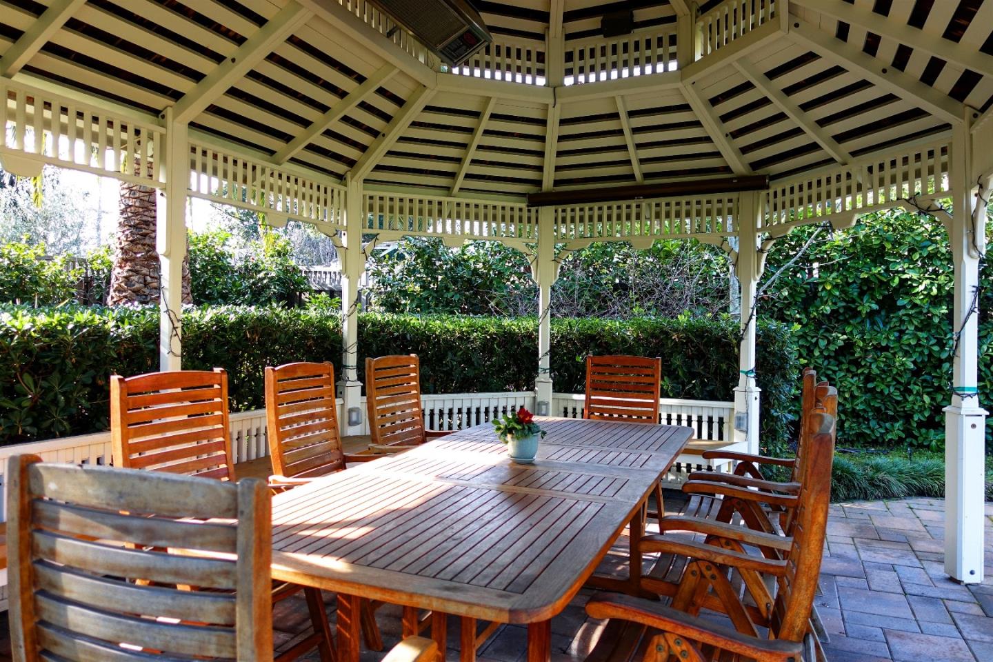 293 Sleeper Avenue Mountain View, CA 94040 - Photo 15 of 17 a outdoor view with a sitting space