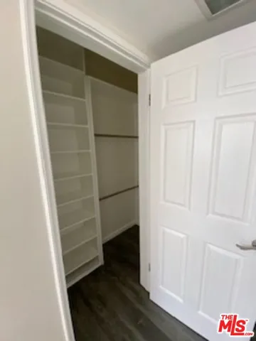 a view of livingroom with furniture