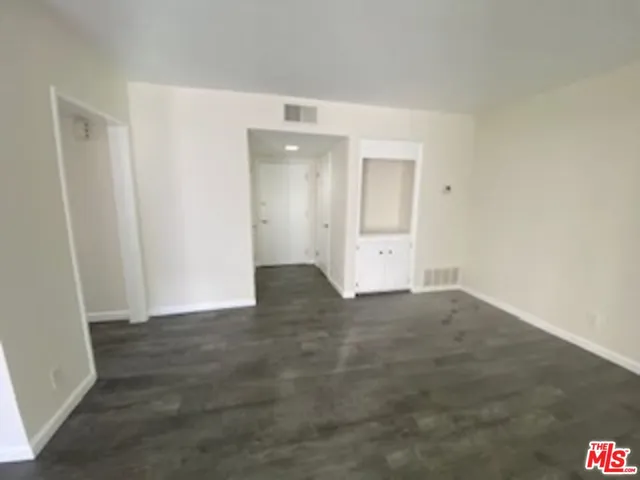 $2,650 | 7045 Hawthorn Avenue, Unit 404, Los Angeles, CA 90028