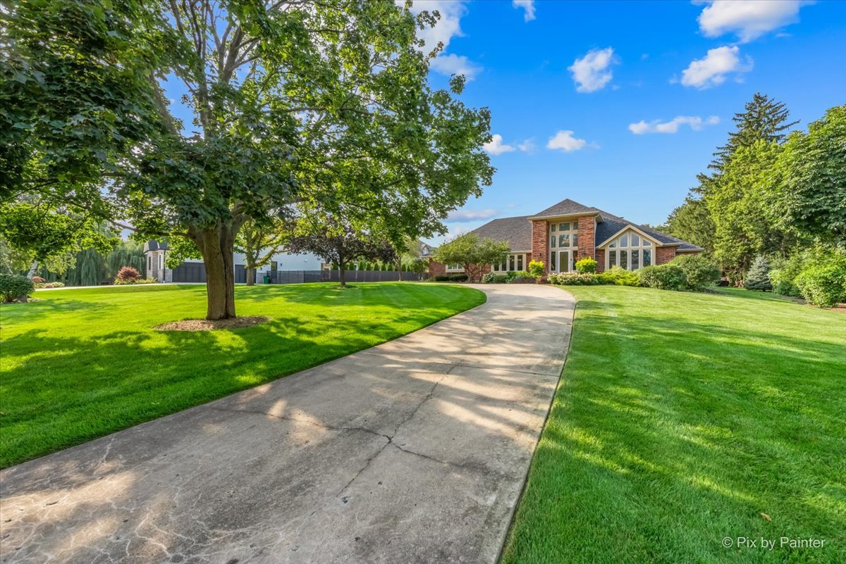223 Broker Road Bloomingdale, IL 60157 - Photo 1 of 49 Gallery Image 1
