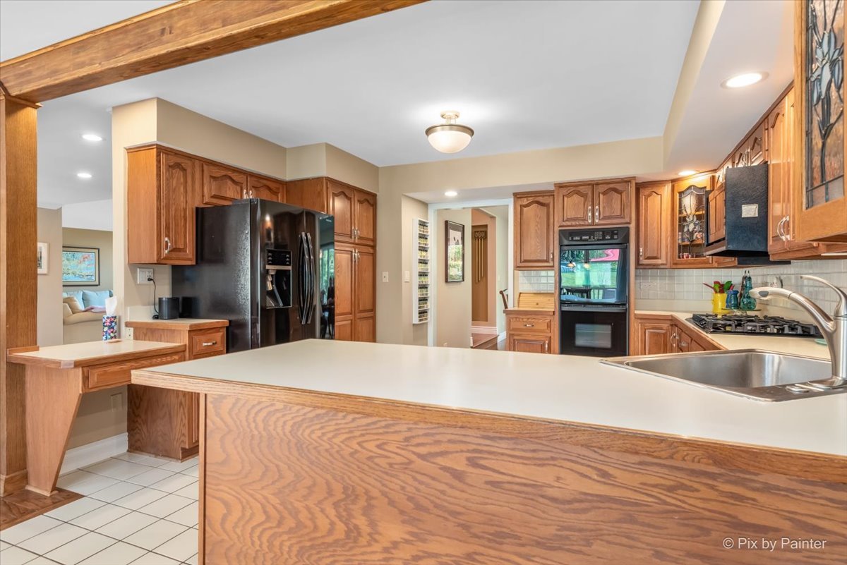 223 Broker Road Bloomingdale, IL 60157 - Photo 23 of 49 Gallery Image 23