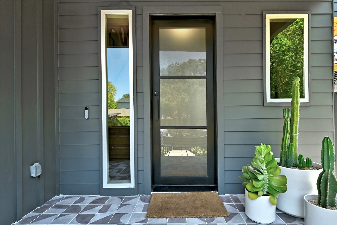 2909 Kuhlman Avenue, Unit 1 Austin, TX 78702 - Photo 3 of 40 a view of front door of house