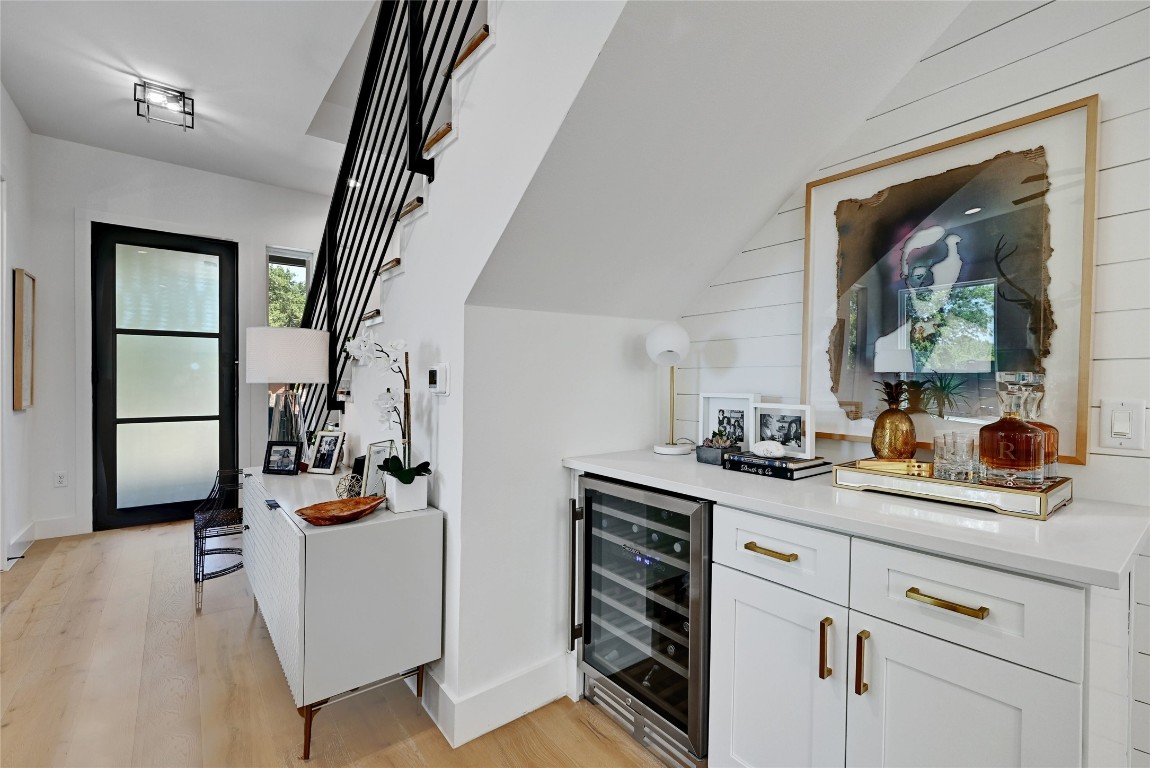2909 Kuhlman Avenue, Unit 1 Austin, TX 78702 - Photo 8 of 40 a view of a livingroom with furniture and workspace