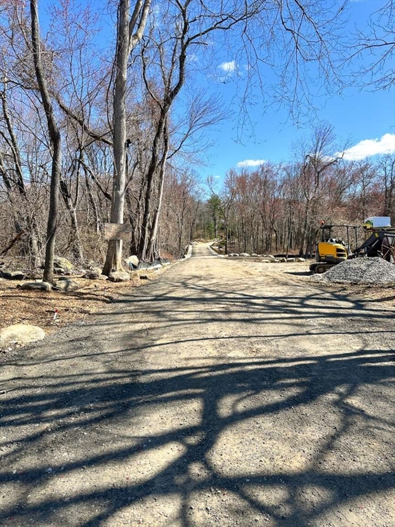 126 Burbank Road Sutton, MA 01590 - Photo 3 of 4