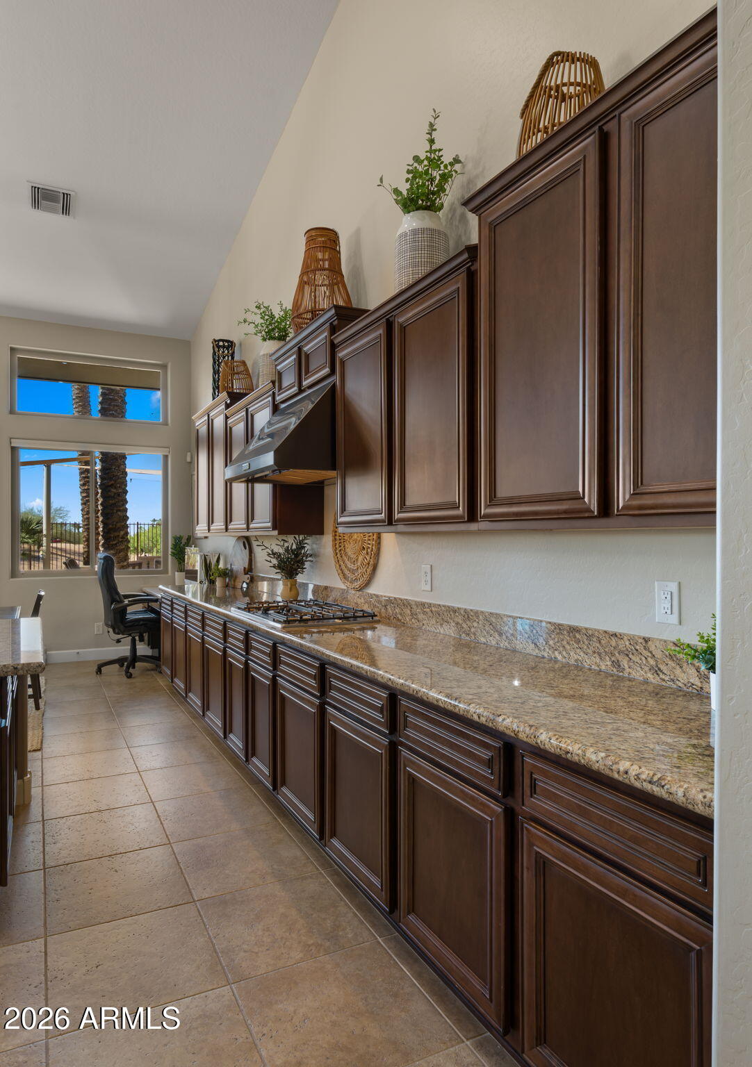 4052 East Clubview Drive Gilbert, AZ 85298 - Photo 31 of 91 18-web-or-mls-Great Room2