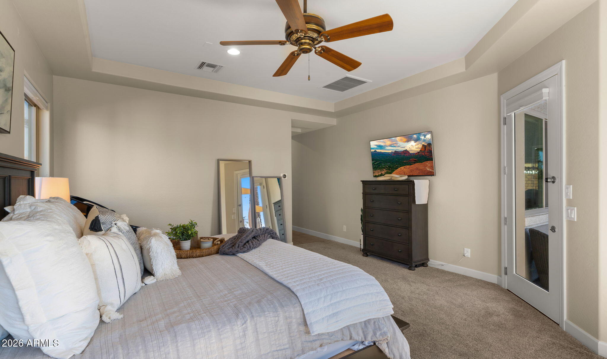 4052 East Clubview Drive Gilbert, AZ 85298 - Photo 44 of 91 44-web-or-mls-Primary Bedroom6