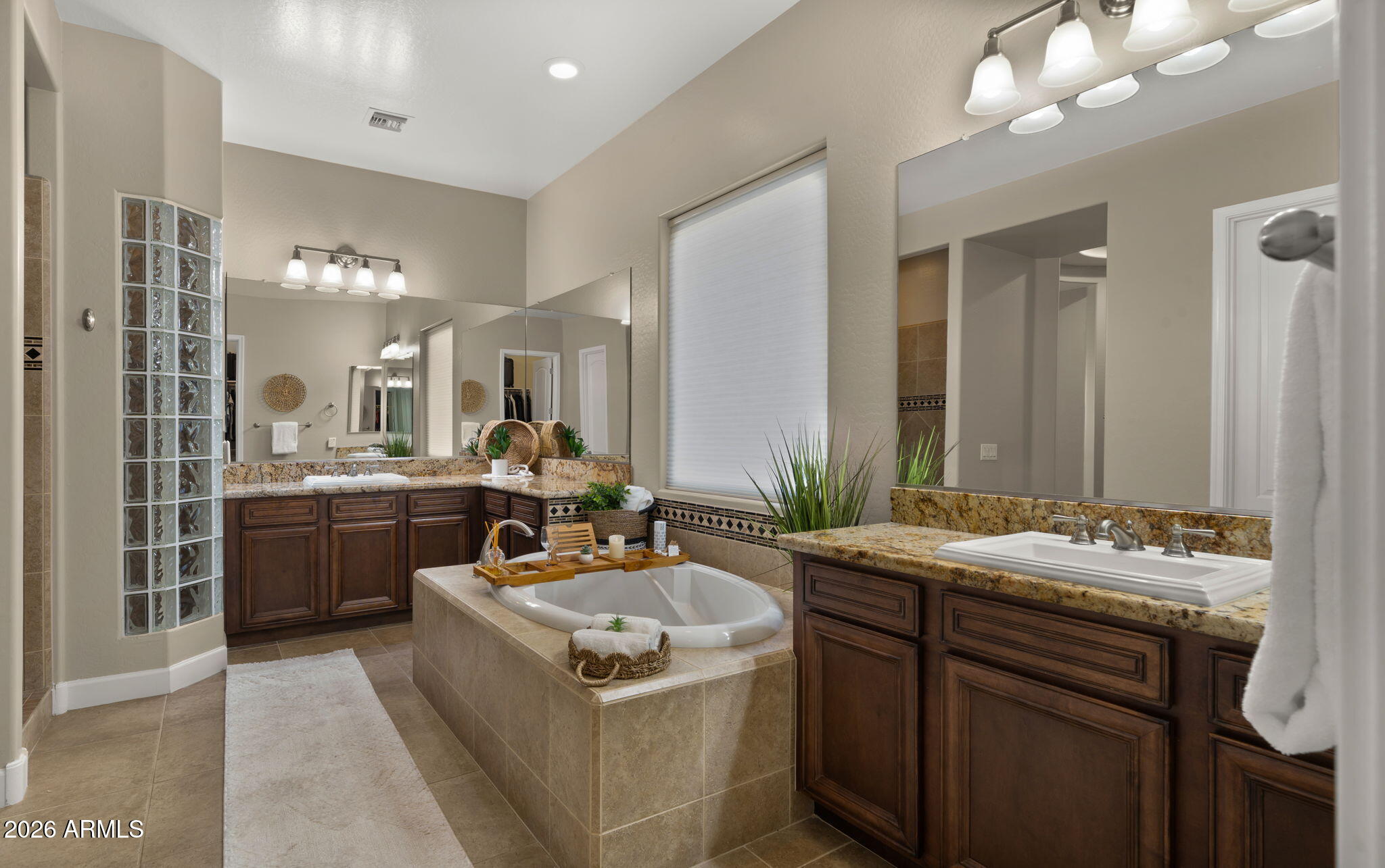 4052 East Clubview Drive Gilbert, AZ 85298 - Photo 47 of 91 48-web-or-mls-Primary Bedroom8
