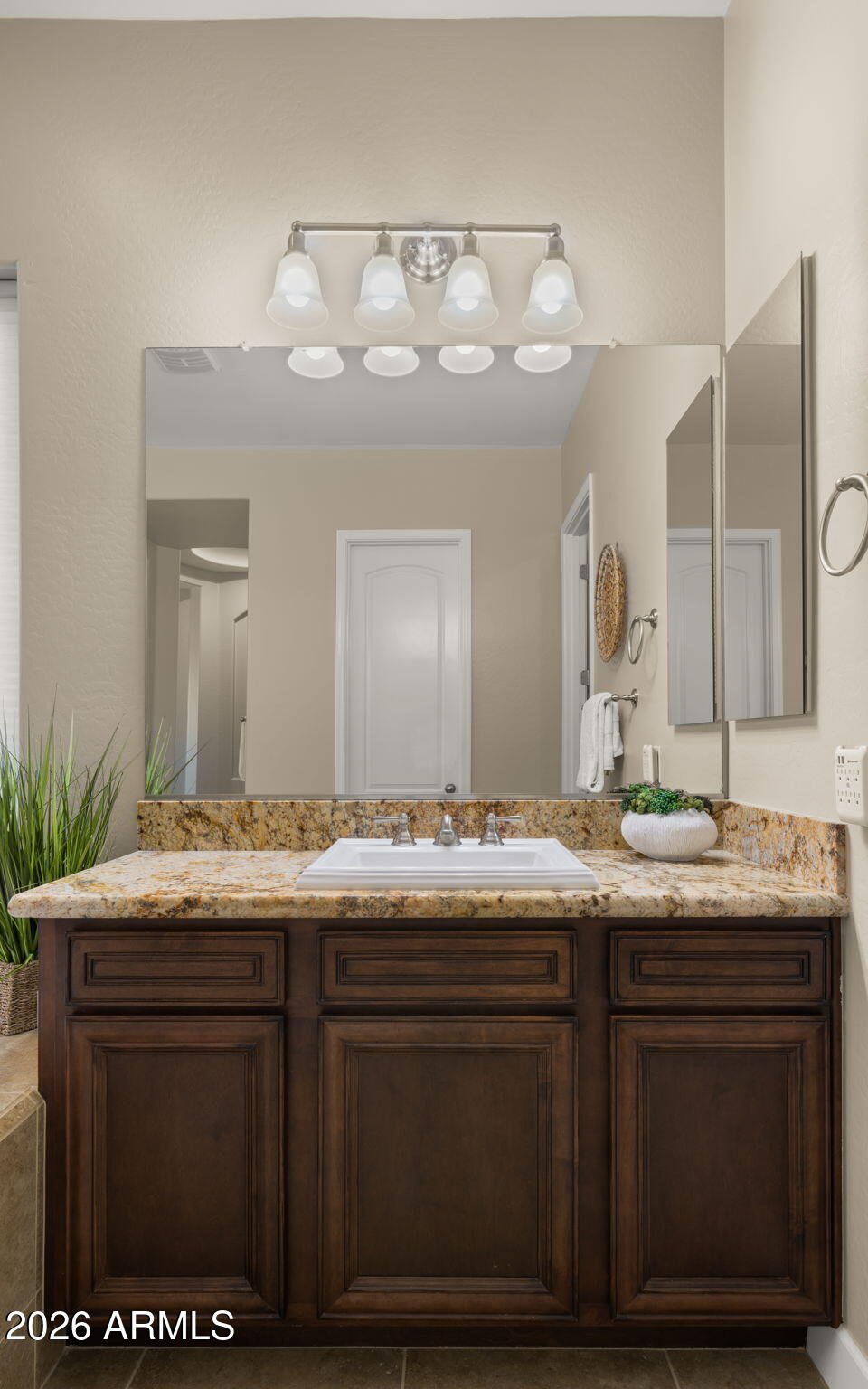 4052 East Clubview Drive Gilbert, AZ 85298 - Photo 49 of 91 49-web-or-mls-Primary Bedroom9