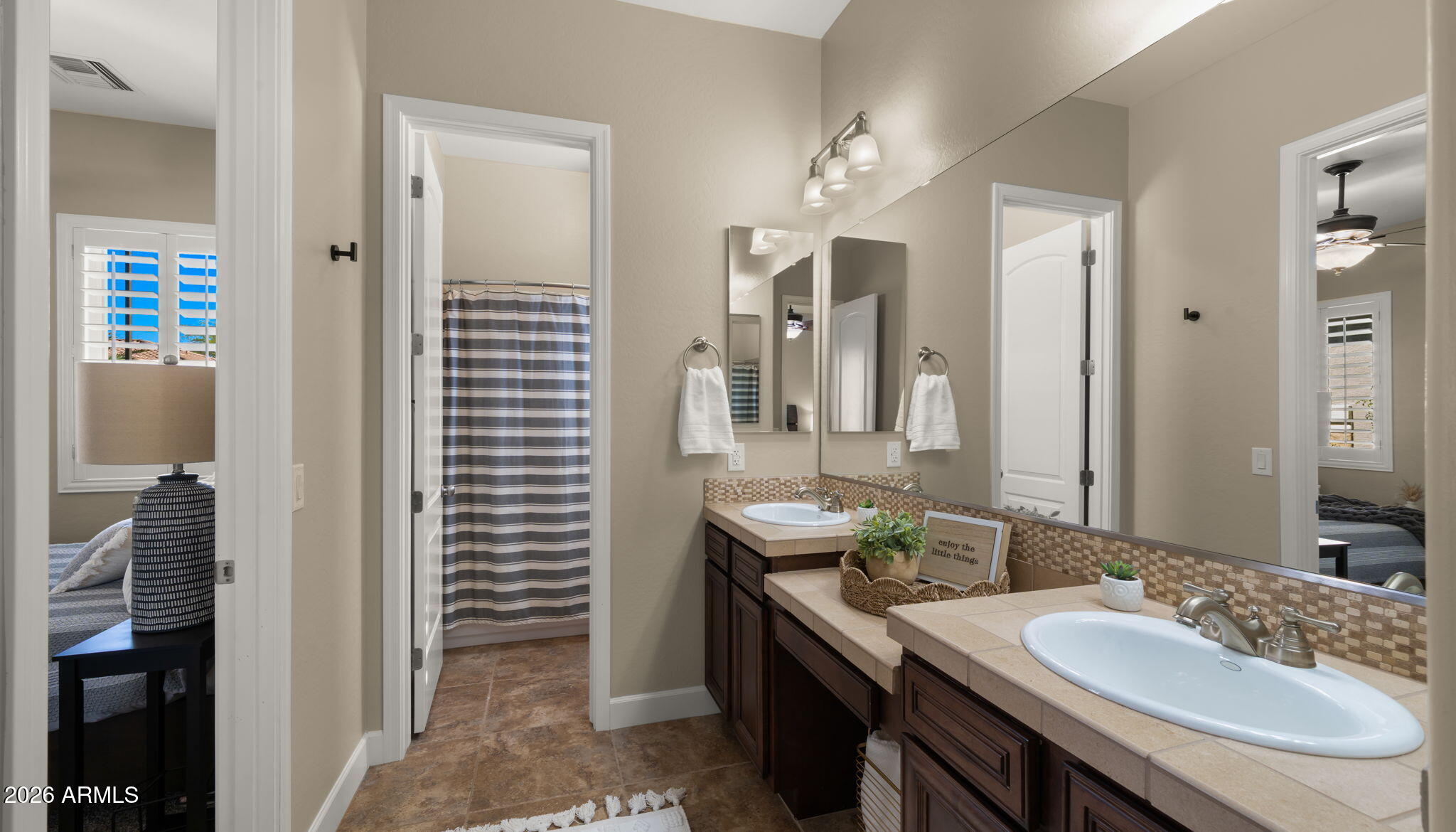 4052 East Clubview Drive Gilbert, AZ 85298 - Photo 57 of 91 60-web-or-mls-Jack and Jill Secondary Be