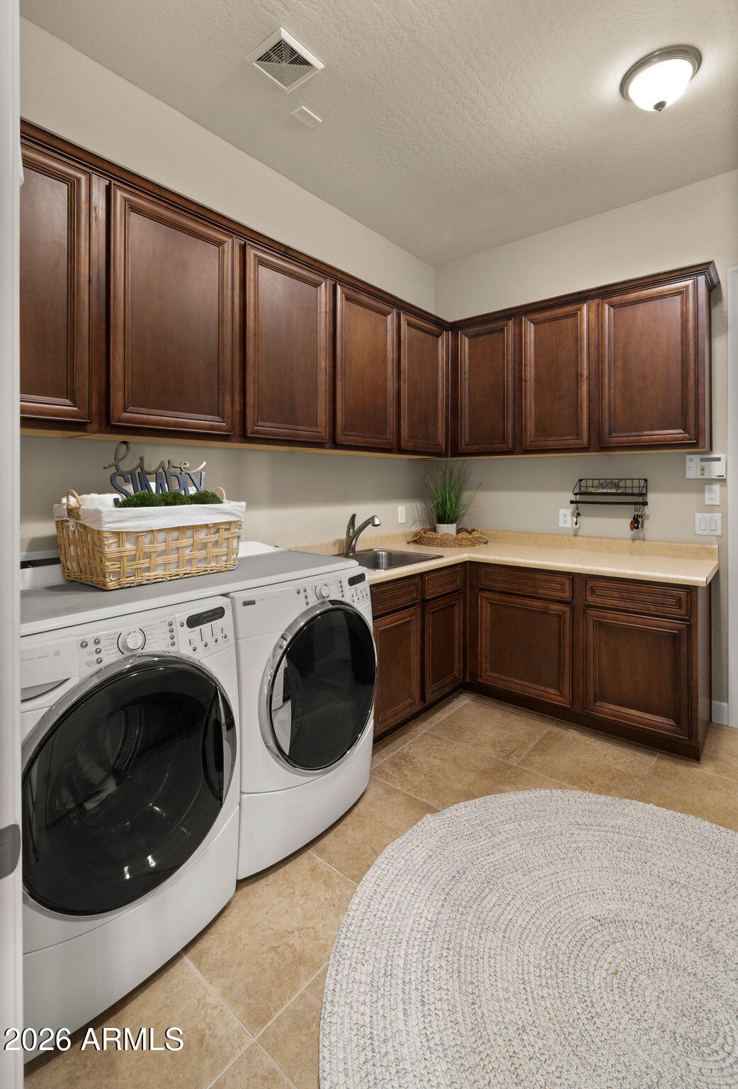 4052 East Clubview Drive Gilbert, AZ 85298 - Photo 60 of 91 38-web-or-mls-Laundry Room2
