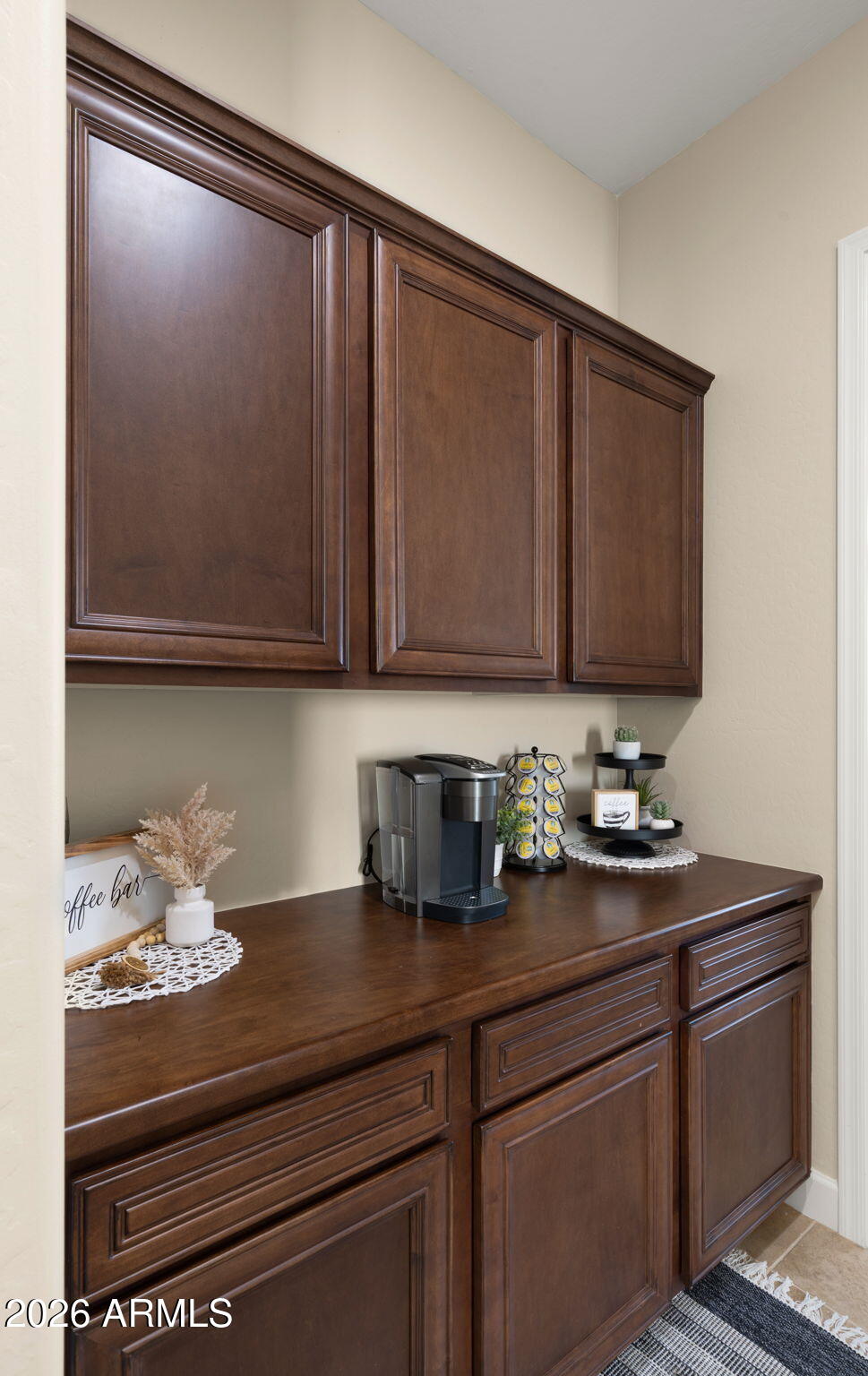 4052 East Clubview Drive Gilbert, AZ 85298 - Photo 63 of 91 57-web-or-mls-Coffee Nook Hallway