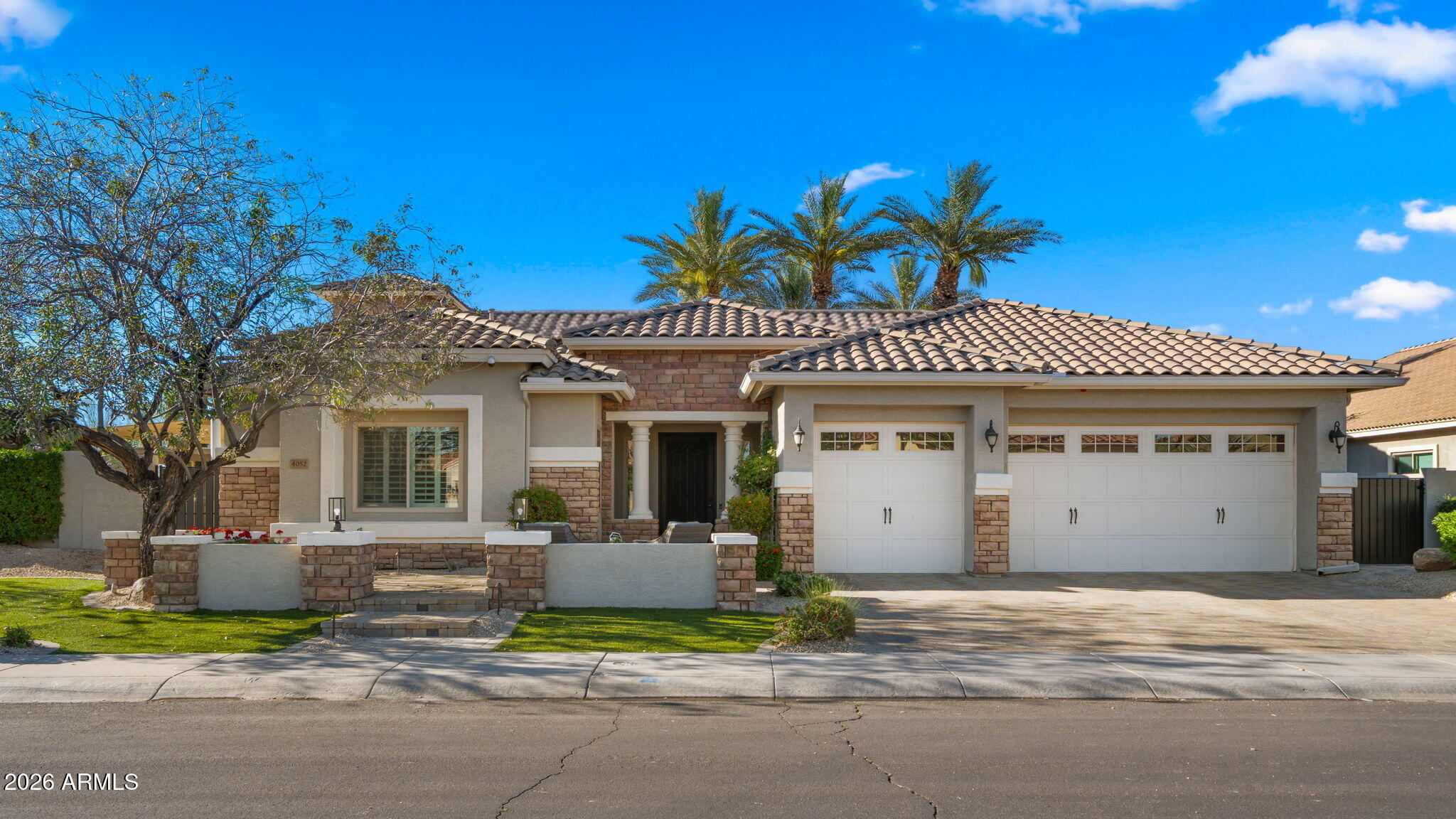 4052 East Clubview Drive Gilbert, AZ 85298 - Photo 84 of 91 1-web-or-mls-Front yard ROOF EDIT1