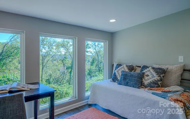 $475,000 | 22 Mulberry Street, Worcester, MA 01605