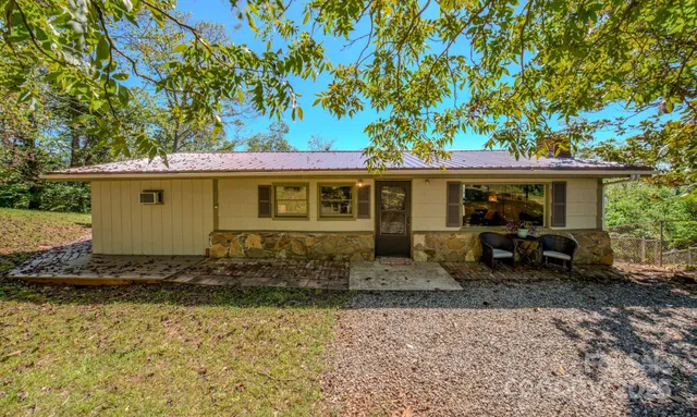 $475,000 | 22 Mulberry Street, Worcester, MA 01605