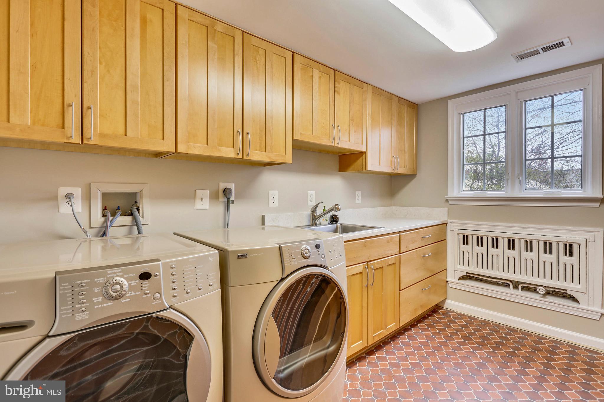 3107 Circle Hill Road Alexandria, VA 22305 - Photo 22 of 30 Large laundry room on main level