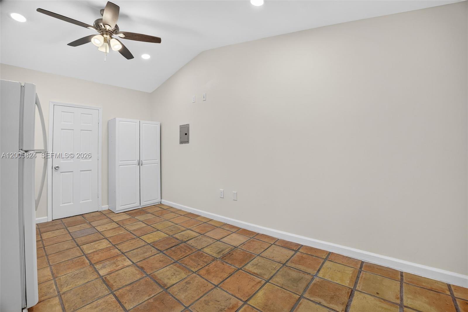 7941 Southwest 37th Terrace, Unit STUDIO Miami, FL 33155 - Photo 5 of 6