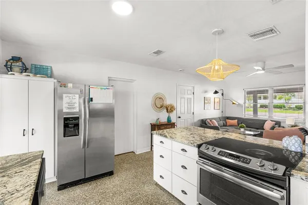 $3,600 | 4939 100th Way North, St. Petersburg, FL 33708