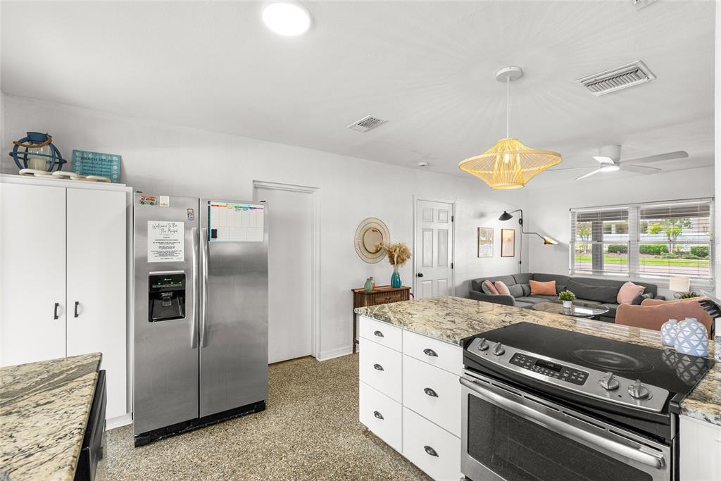 4939 100th Way North St. Petersburg, FL 33708 - Photo 11 of 43