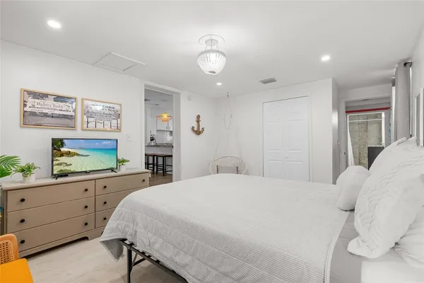 $3,600 | 4939 100th Way North, St. Petersburg, FL 33708