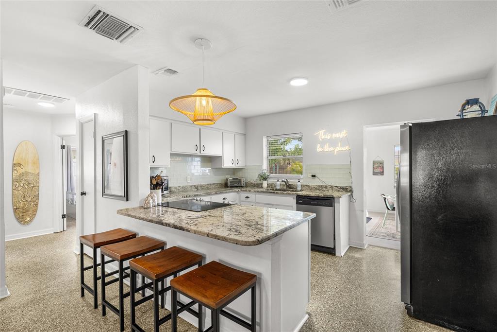 4939 100th Way North St. Petersburg, FL 33708 - Photo 9 of 43