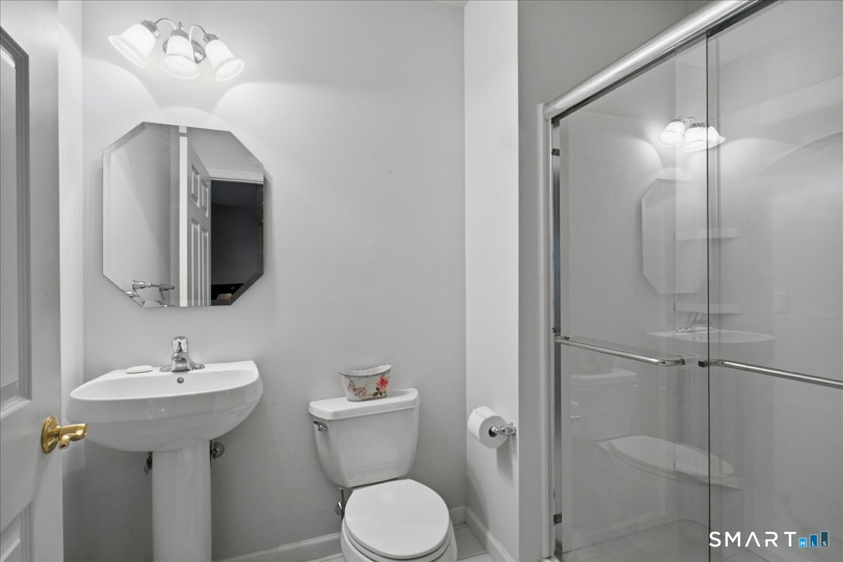 11 Mercy Street, Unit 11 Danbury, CT 06810 - Photo 24 of 30