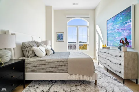 $1,820,000 | 41 North Rangeline Road, Unit 7, Carmel, IN 46032