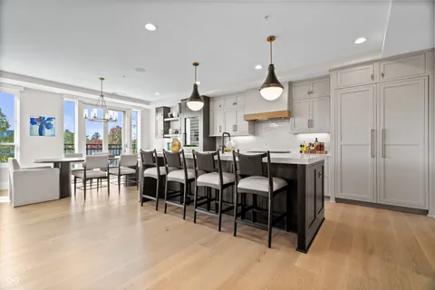 $1,820,000 | 41 North Rangeline Road, Unit 7, Carmel, IN 46032