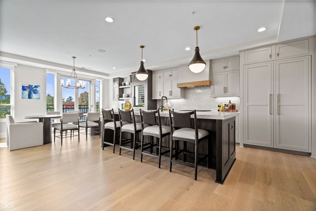 $1,820,000 | 41 North Rangeline Road, Unit 7, Carmel, IN 46032