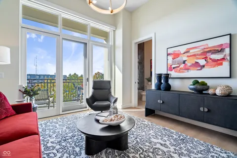 $1,820,000 | 41 North Rangeline Road, Unit 7, Carmel, IN 46032