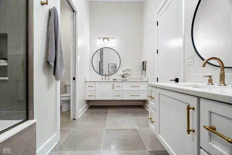 $1,820,000 | 41 North Rangeline Road, Unit 7, Carmel, IN 46032