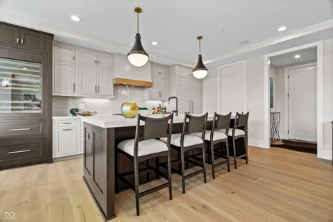 $1,820,000 | 41 North Rangeline Road, Unit 7, Carmel, IN 46032