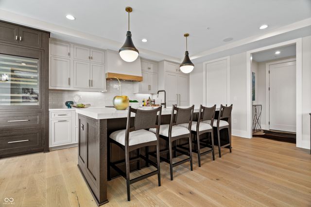 $1,820,000 | 41 North Rangeline Road, Unit 7, Carmel, IN 46032