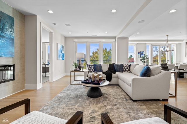 $1,820,000 | 41 North Rangeline Road, Unit 7, Carmel, IN 46032