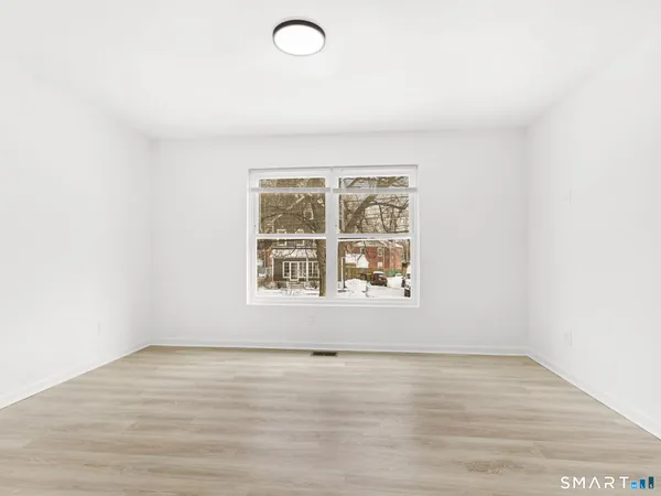 $4,500 | 1974 Kings Highway, Unit 1974, Fairfield, CT 06824