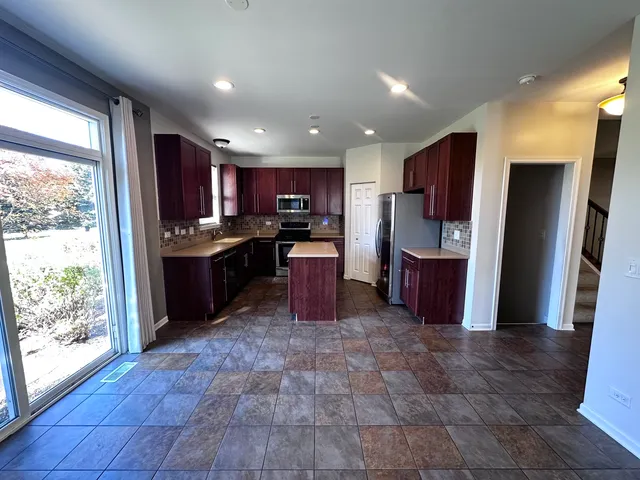 $399,900 | 3134 Kyra Lane, Elgin, IL 60124